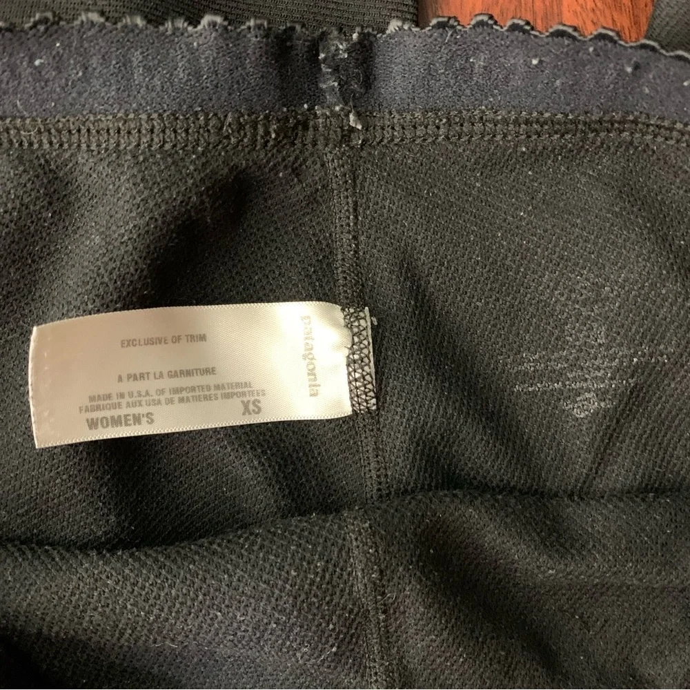 Patagonia | Women’s Black Stretchy Base Layer Leggings - XS - Picture 9 of 10